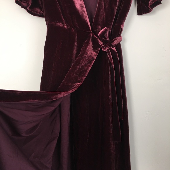 CLUB MONACO Tay Velvet Midi Wrap Dress Burgundy 2 ASO Meghan Markle - Picture 8 of 9
